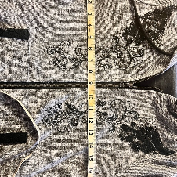 Miss Me Size Small zip up hoodie. - Picture 9 of 9